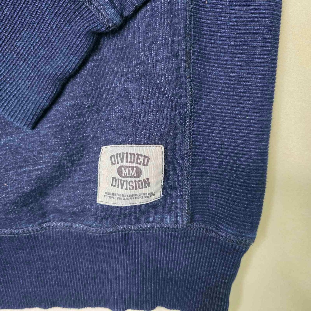 H&M Divided Crewneck Men's S Small MM Division Blue Indigo Wash Sweatshirt Patch - Picture 3 of 11